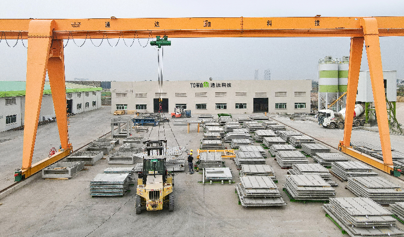 構(gòu)件運輸.jpg 構(gòu)件運輸.jpg